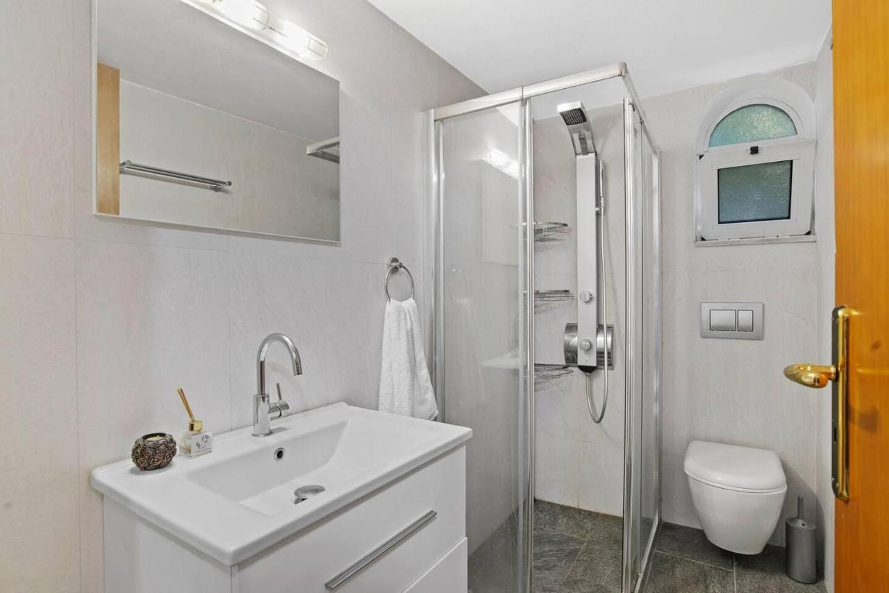 Superior Apartment - Overlooking Chania-With Pool La Canea Exterior foto